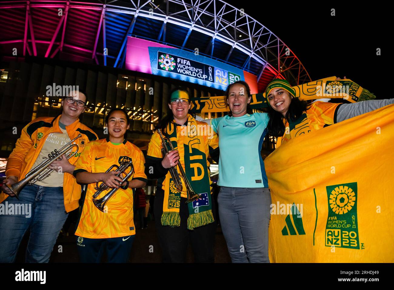 Sydney, Nouvelle-Galles du Sud, Australie, supporters australiens demi-finale de la coupe du monde féminine de la FIFA 2023 Australie contre Angleterre au Stadium Australia (Accor Stadium) 16 août 2023, Sydney, Australie. (Keith McInnes/SPP) crédit : SPP Sport Press photo. /Alamy Live News Banque D'Images