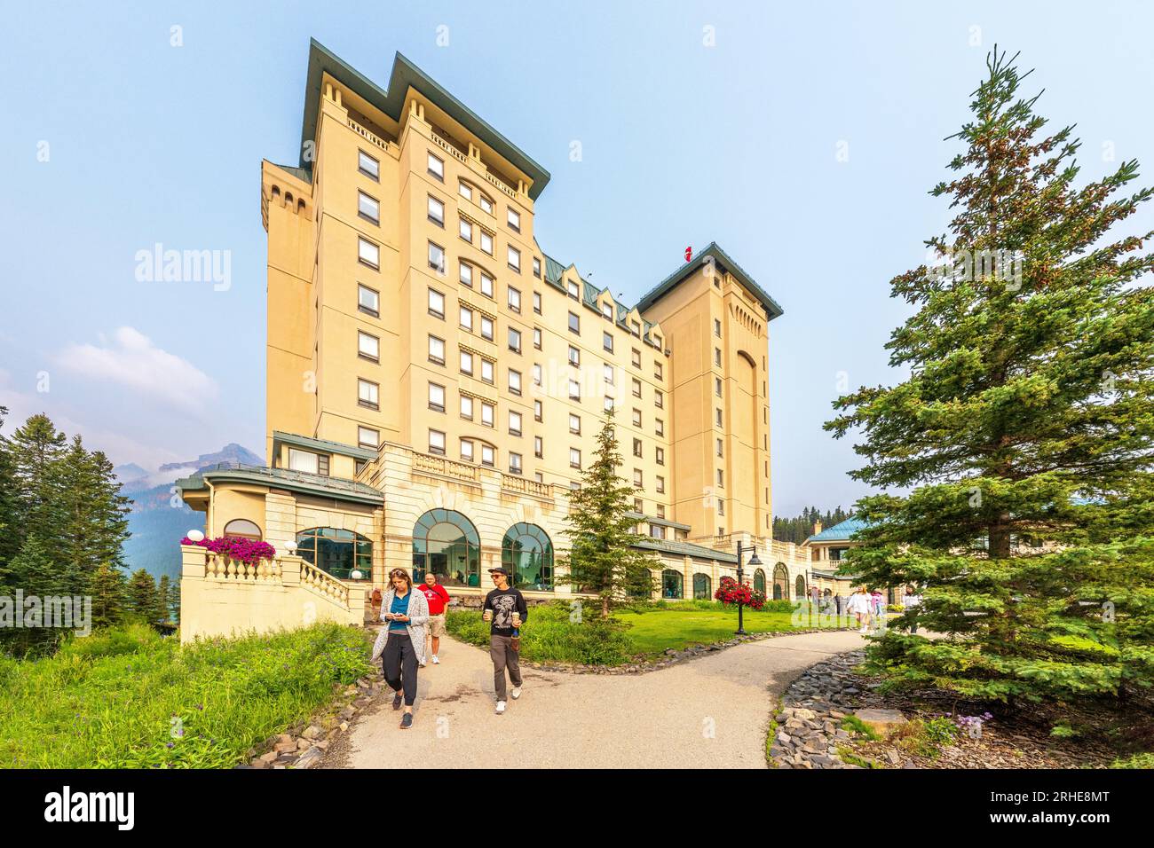 Fairmont Hotel, Lake Louise Belle nature et tranquillité Parc national Banff, Rocheuses canadiennes, Alberta, Canada. Parc national Banff, Alberta, ca Banque D'Images