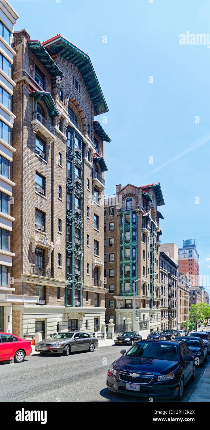 Le Columbia University Teachers College a acquis les appartements Bancroft conçus par Emery Roth en 1919 pour servir de résidence étudiante. (509 W 121st St.) Banque D'Images