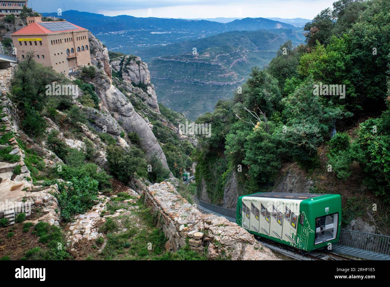 Gare de téléphérique de Santa Cova Gare de Santa Cova chapelle sur la montagne Montserrat à Monistrol de Montserrat, Barcelone, Catalogne, SPAI Banque D'Images