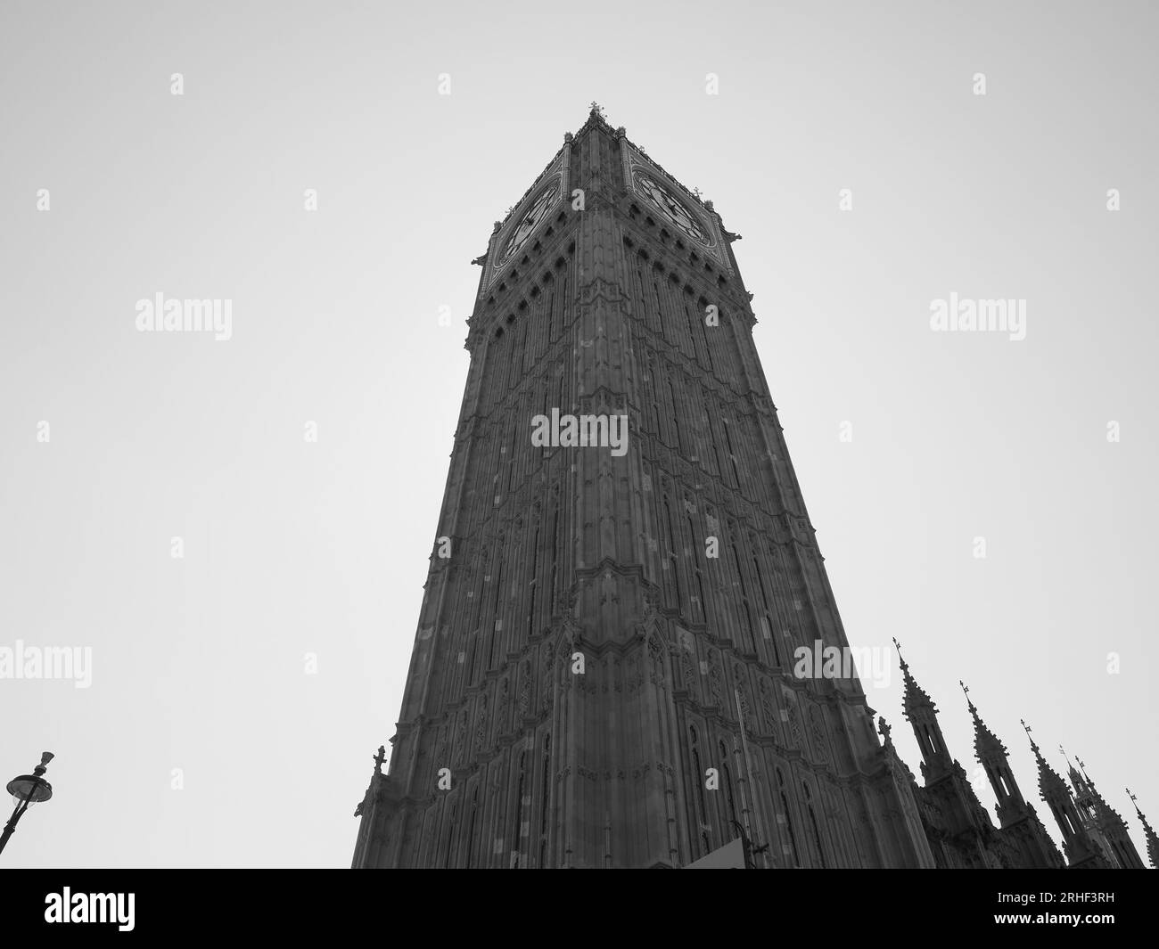 Big Ben aux chambres du Parlement à Londres, Royaume-Uni en noir et blanc Banque D'Images