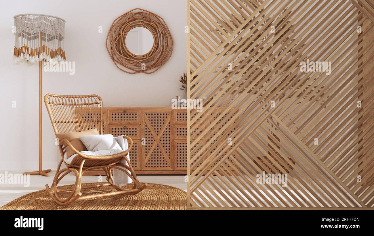 Salle de séjour en bois bohème en gros plan, style boho. Commode et mobilier en rotin. Décoration intérieure méditerranéenne de la ferme Banque D'Images