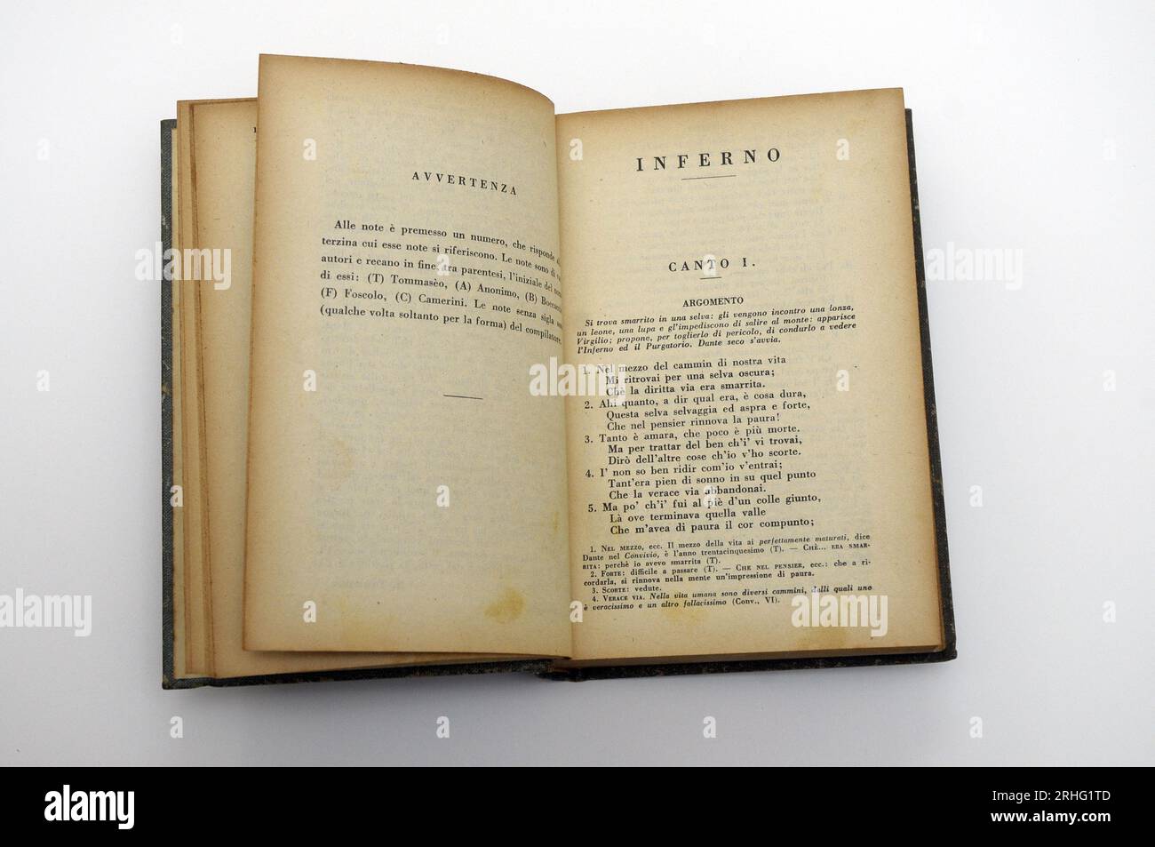 Écrivain, livre vintage, vieux livre, la comédie divine, livre ouvert, purgatoire, la divina comedia, Dante, purgatorio, paraiso, infierno Banque D'Images