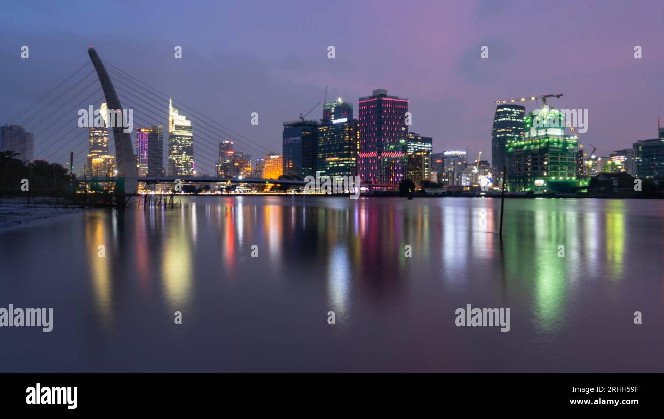 1 juin 2023 : coucher du soleil dans le district 1, Ho Chi Minh ville, Vietnam Banque D'Images