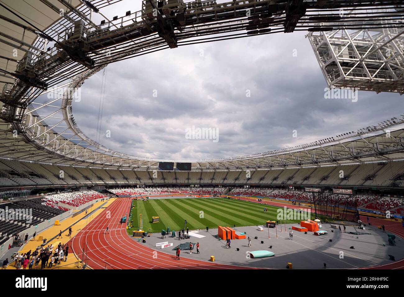 Une vue générale de la préparation à l'intérieur du Centre national d'athlétisme en vue des Championnats du monde d'athlétisme à Budapest, Hongrie. Date de la photo : jeudi 17 août 2023. Banque D'Images