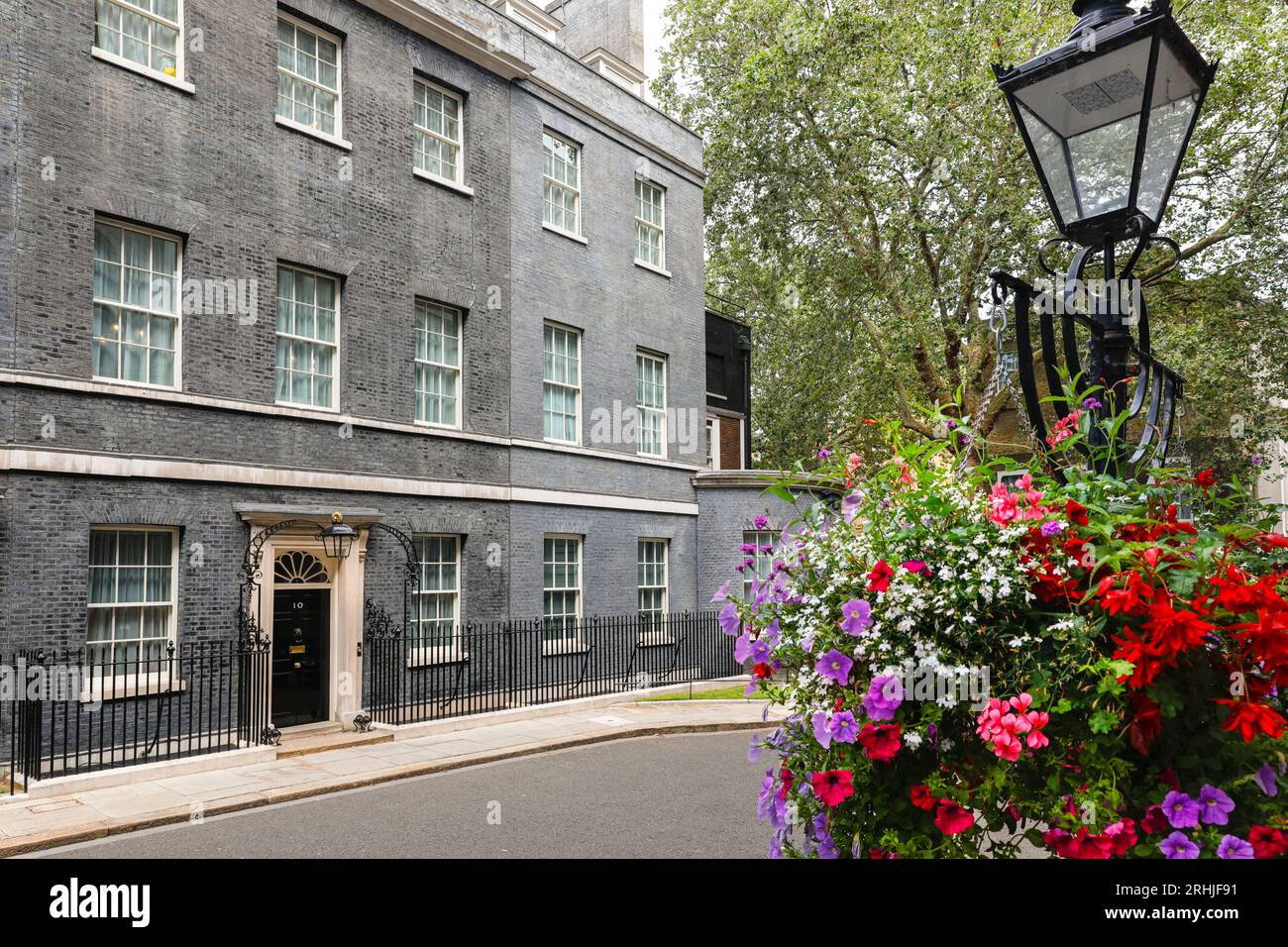 10 Downing Street, architecture extérieure emblématique des résidences du premier ministre, vide de soleil, Westminster, Londres, Angleterre, ROYAUME-UNI Banque D'Images