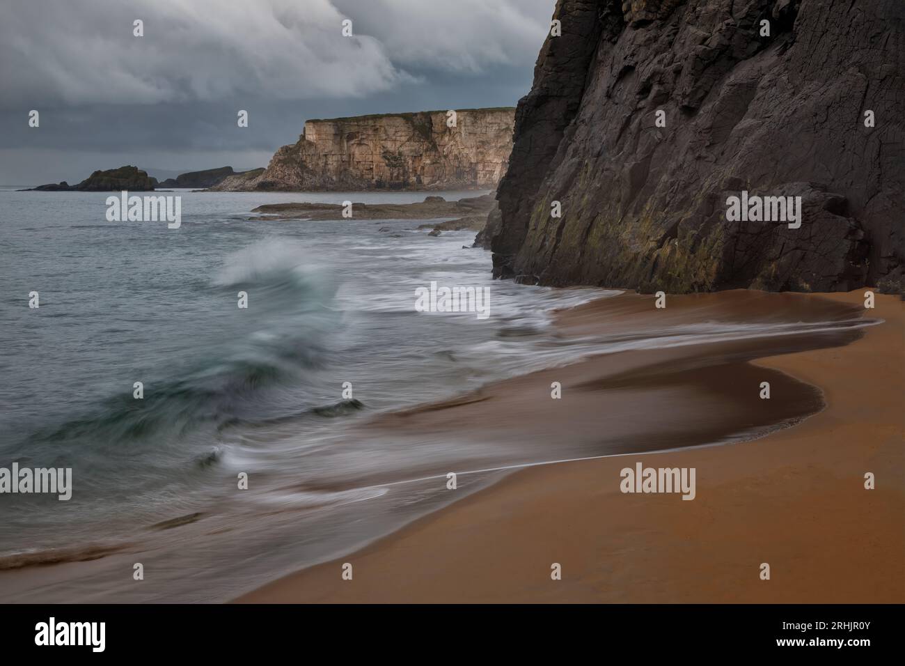 Ballintoy Beach, comté d'Antrim, Irlande du Nord Banque D'Images