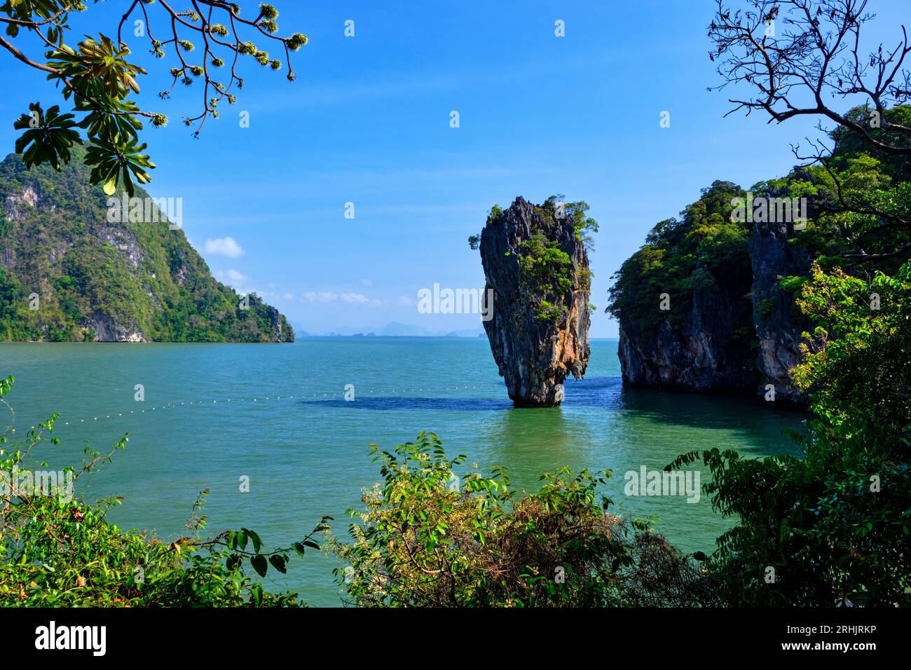 La Thaïlande, Phang Nga Bay, parc national Ao Phang Nga, Khao Ko Phing Kan île, Ko Tapu ou rock rock James Bond Banque D'Images