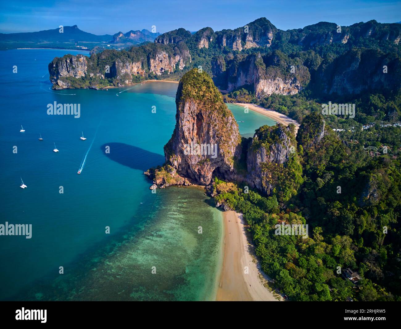 La Thaïlande, la province de Krabi, Railay beach, Hat Tham Phra Nang Beach Banque D'Images