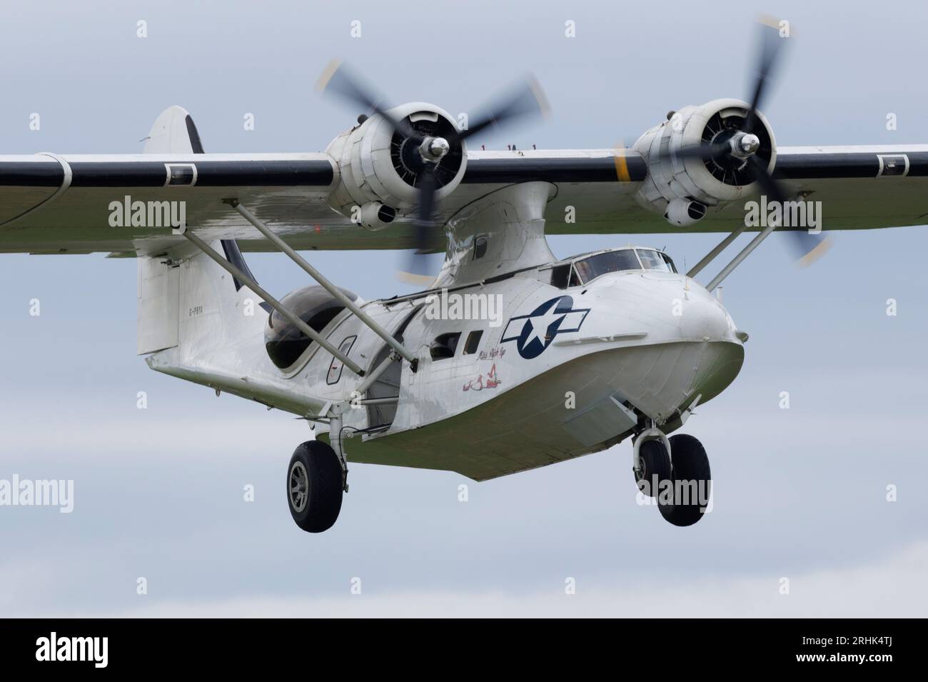 Miss Pick-up le PBY Consolidated Catalina complète son exposition aérienne estivale le Duxford Summer Air Show le 2023 juillet Banque D'Images