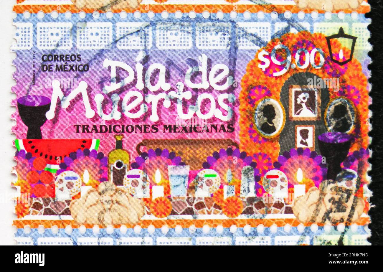 MOSCOU, RUSSIE - JUIN 8 2023 : le timbre-poste imprimé au Mexique montre les traditions mexicaines, vers 2015 Banque D'Images