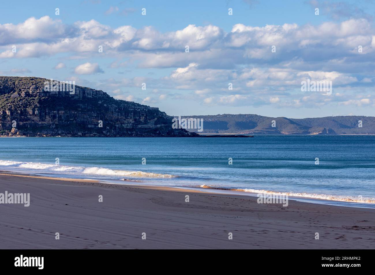 Côte centrale de la Nouvelle-Galles du Sud et parc national de Bouddi vue de Palm Beach sur les plages du nord de Sydney, Nouvelle-Galles du Sud, Australie Banque D'Images