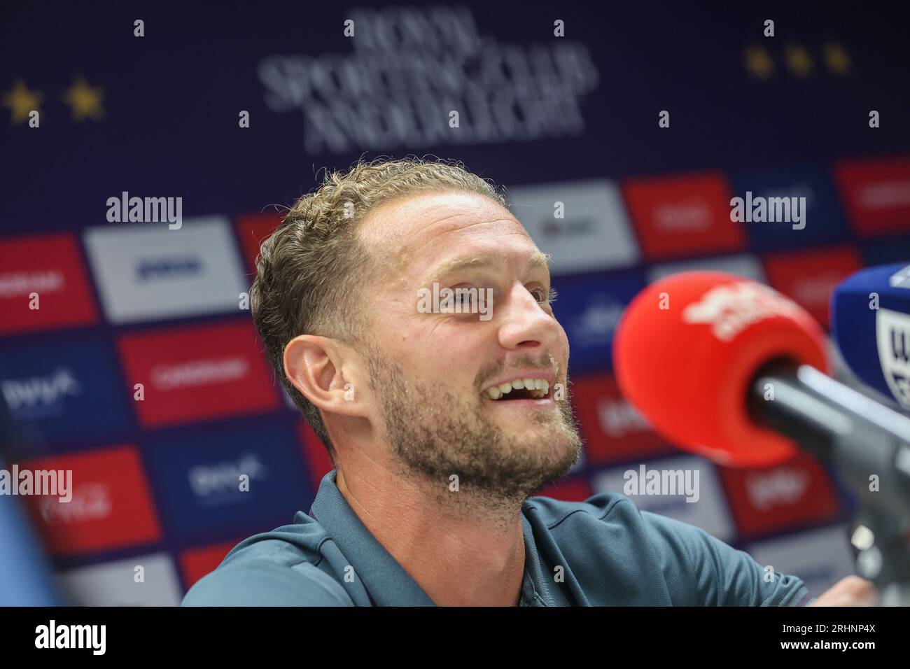 Bruxelles, Belgique. 18 août 2023. Le nouveau joueur d'Anderlecht Mats rites photographié lors d'une conférence de presse du club de première division RSC Anderlecht, vendredi 18 août 2023 à Bruxelles, pour discuter de leur prochain match dans les championnats de Belgique. BELGA PHOTO VIRGINIE LEFOUR crédit : Belga News Agency/Alamy Live News Banque D'Images