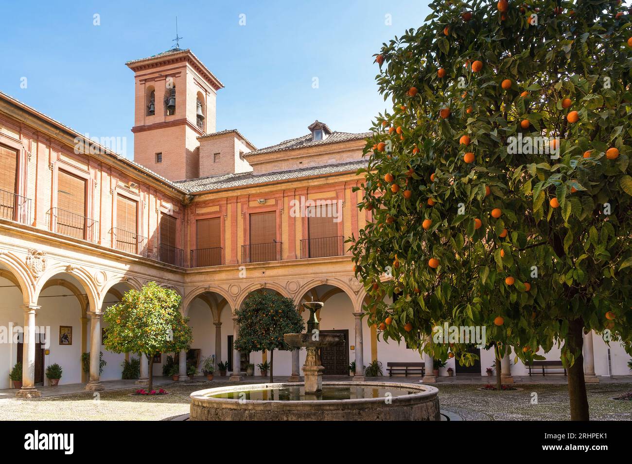 Espagne, Andalousie, Grenade, Sacromonte, Abadia del Sacromonte, abbaye, monastère, cour, portique Banque D'Images