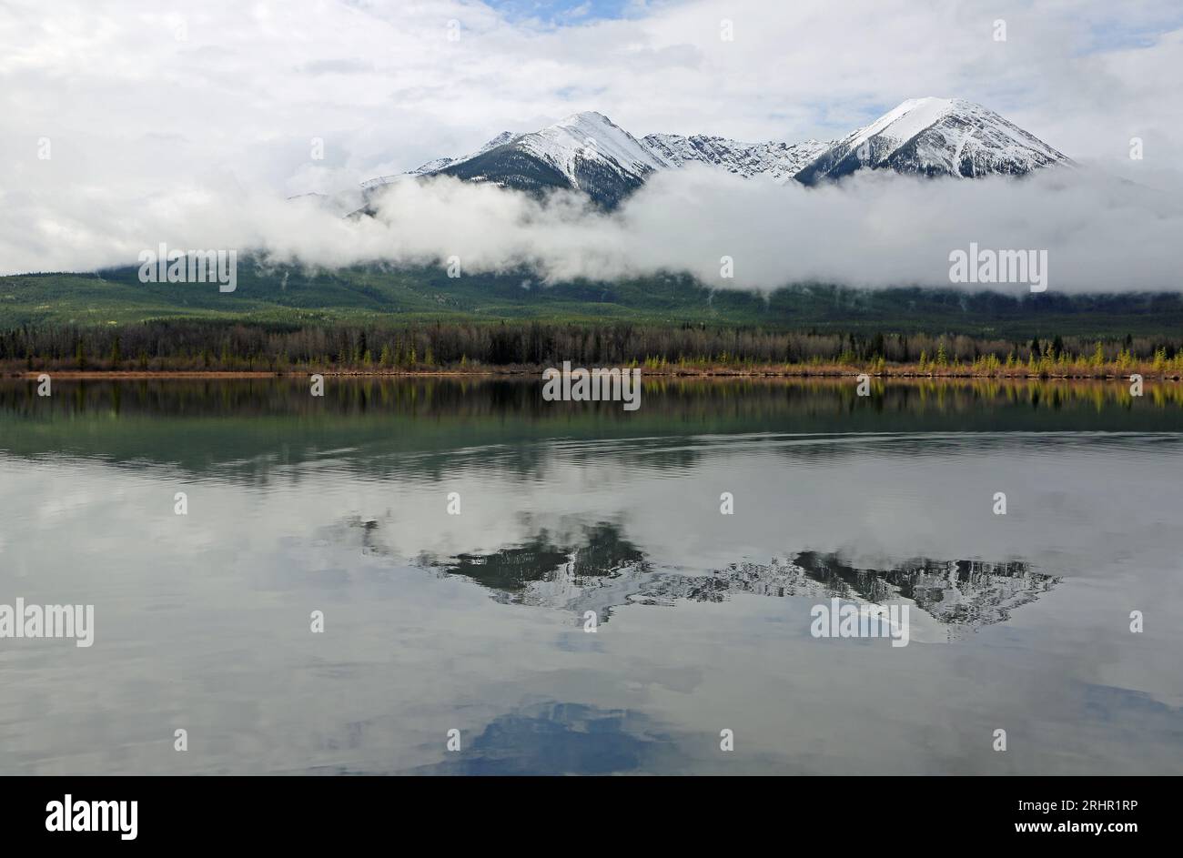 Double Sundance Peak - Vermilion Lakes, Canada Banque D'Images