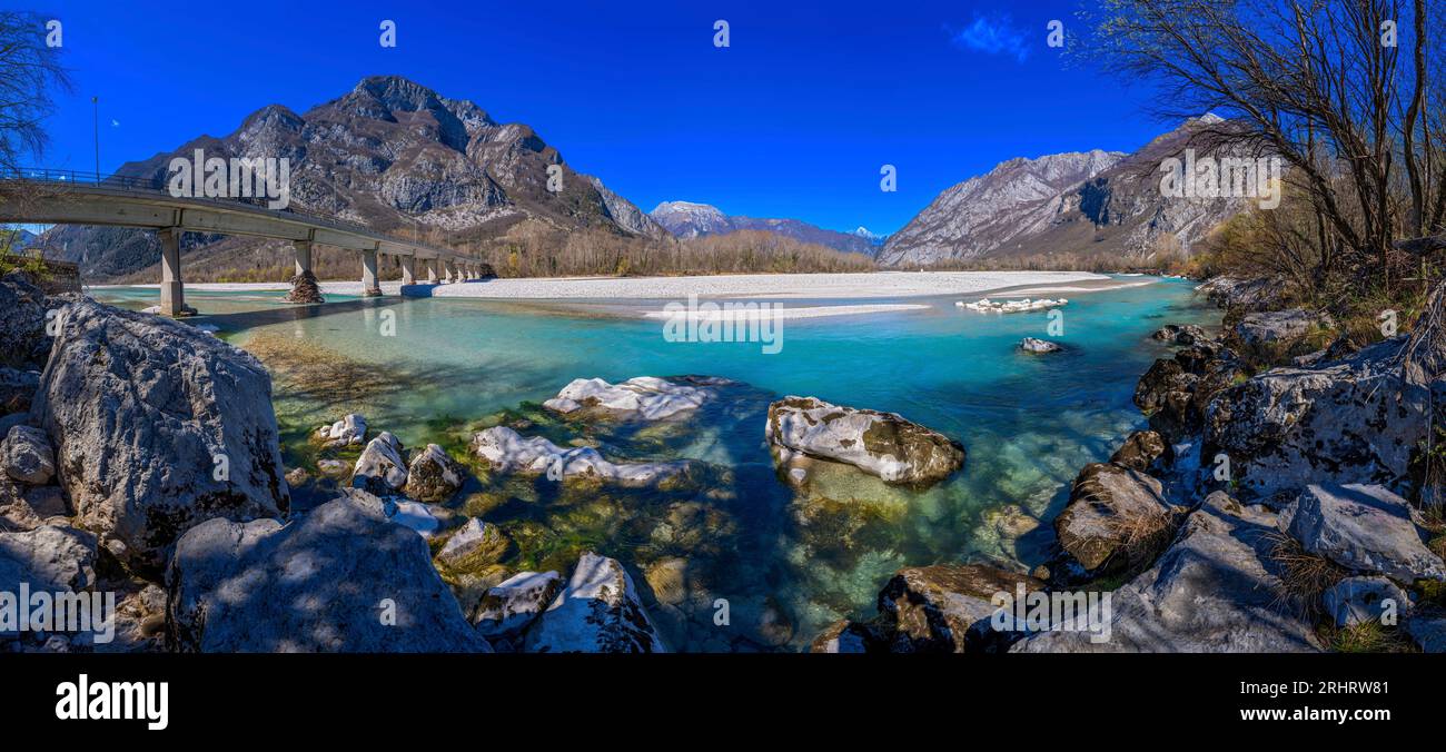 rivière Tagliamento au bord des Alpes, Italie, Vénétie, Udine, Venzone Banque D'Images