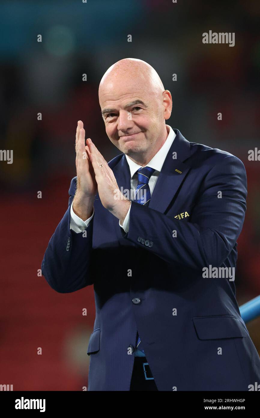 Brisbane, Australie. 19 août 2023. Brisbane, Australie, 19 août 2023 : le président de la FIFA Gianni Infantino applaudit les joueuses suédoises après le match de football de troisième place des éliminatoires de la coupe du monde féminine de la FIFA 2023 entre la Suède et l'Australie au Brisbane Stadium de Brisbane, Australie. (James Whitehead/SPP) crédit : SPP Sport Press photo. /Alamy Live News Banque D'Images