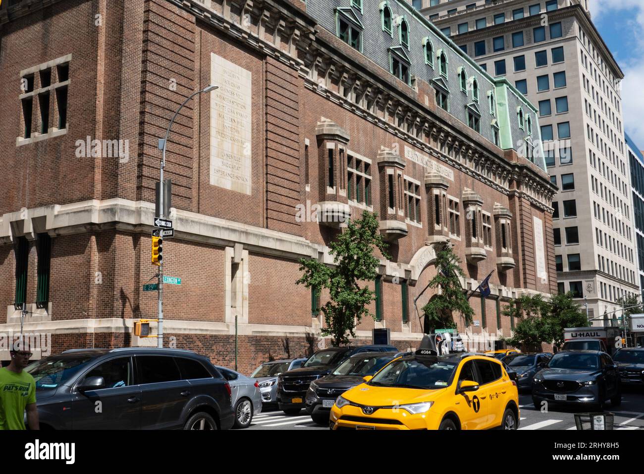 69th Regiment Armory, 68 Lexington Avenue at 26th Street, New York City, USA 2023 Banque D'Images