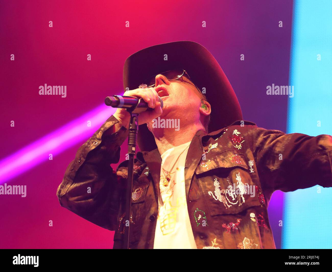 Henley-on-Thames, Royaume-Uni. 19 août 2023. Andy Bell d'Erasure au Rewind South 80s Music Festival 2023. Crédit : Uwe Deffner/Alamy Live News Banque D'Images