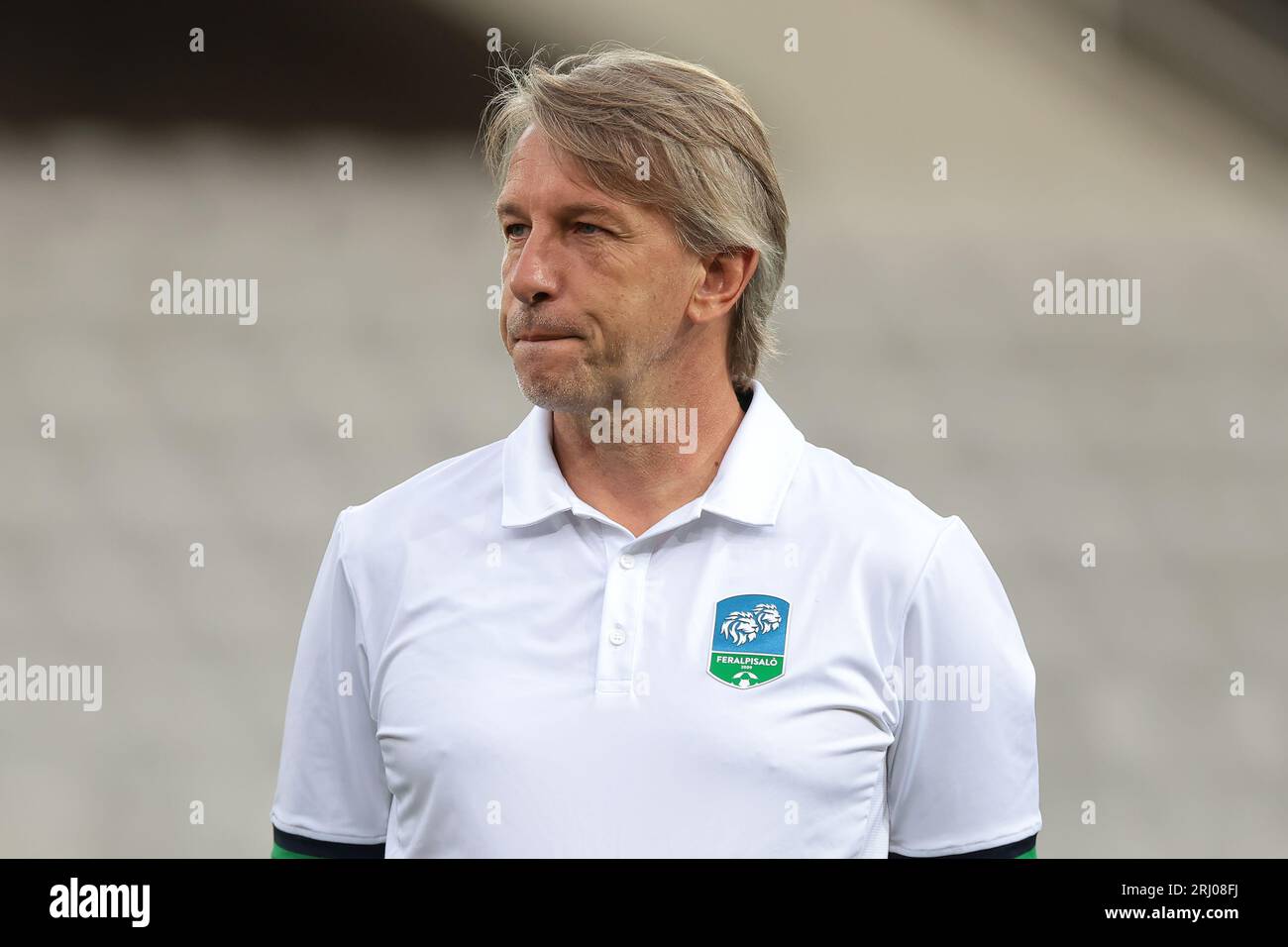 Turin, Italie, 14 août 2023. Stefano Vecchi l'entraîneur-chef de Feralpisalo regarde avant le match de la Coppa Italia Round of 32 au Stadio Grande Torino, Turin. Le crédit photo devrait se lire : Jonathan Moscrop / Sportimage Banque D'Images