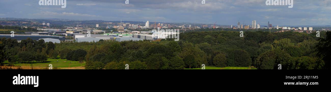 Vue panoramique sur la ville de Leeds dans le West Yorkshire, Royaume-Uni Banque D'Images