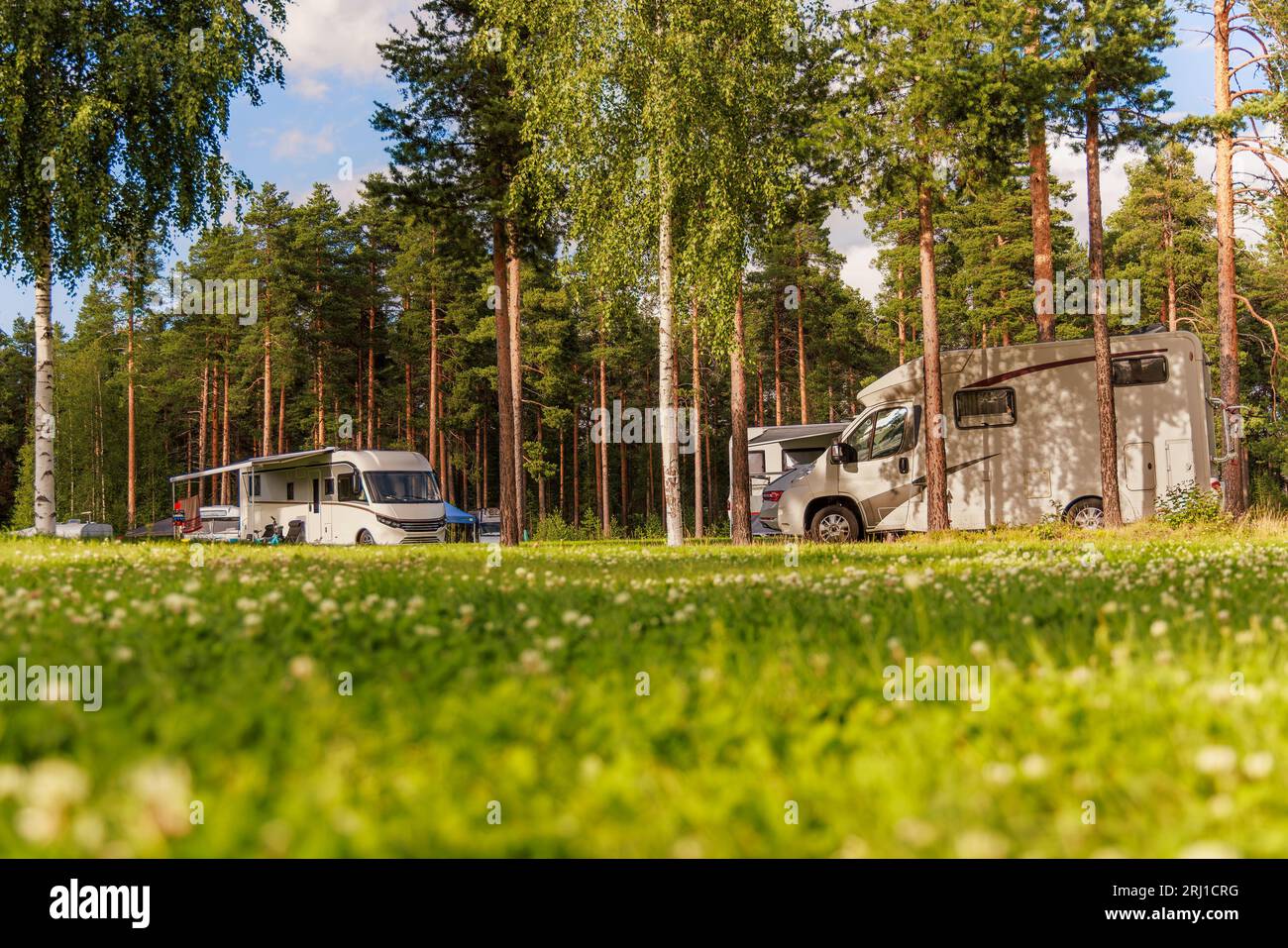 Vacances famille billet RV, vacances voyage en camping-car, caravane location de vacances. Banque D'Images