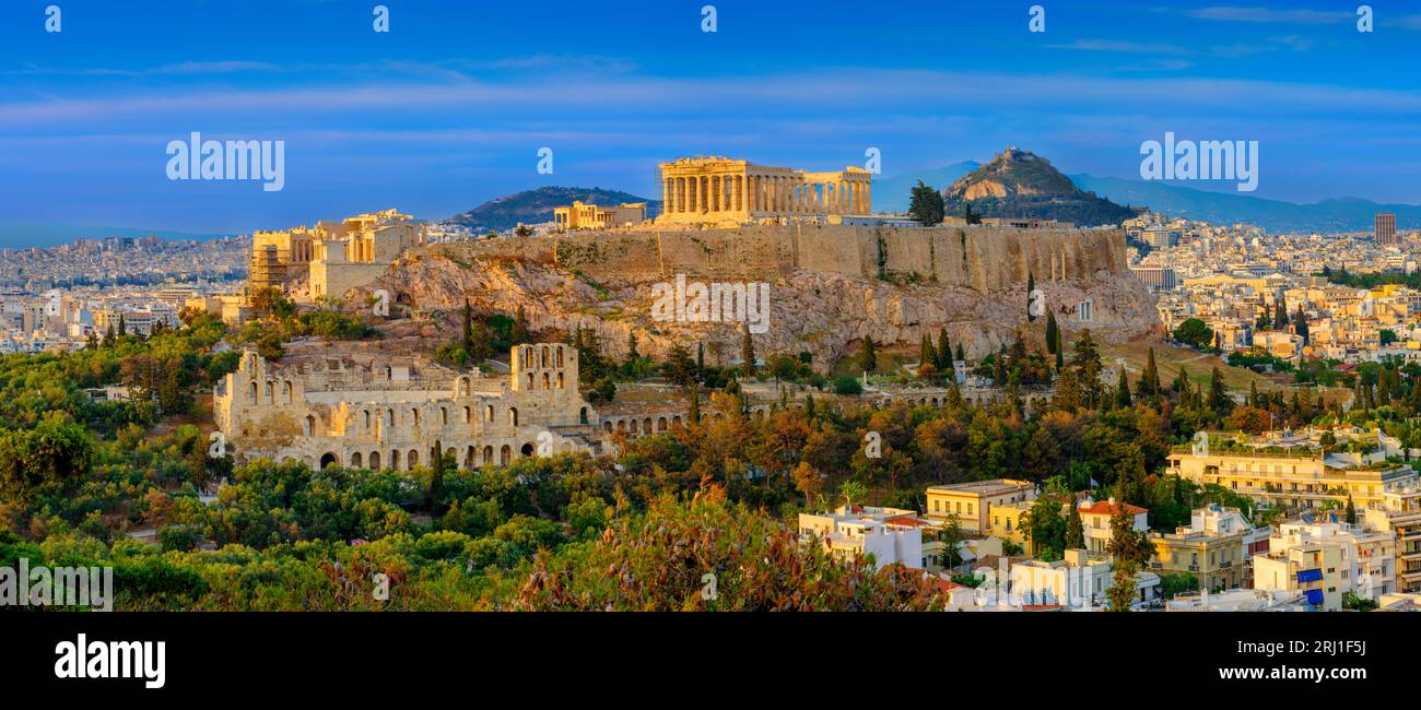 Vues sur les ruines du temple de Parthénon et la ville Acropolis, site classé au patrimoine mondial de l'UNESCO, Athènes, Grèce, Europe Banque D'Images