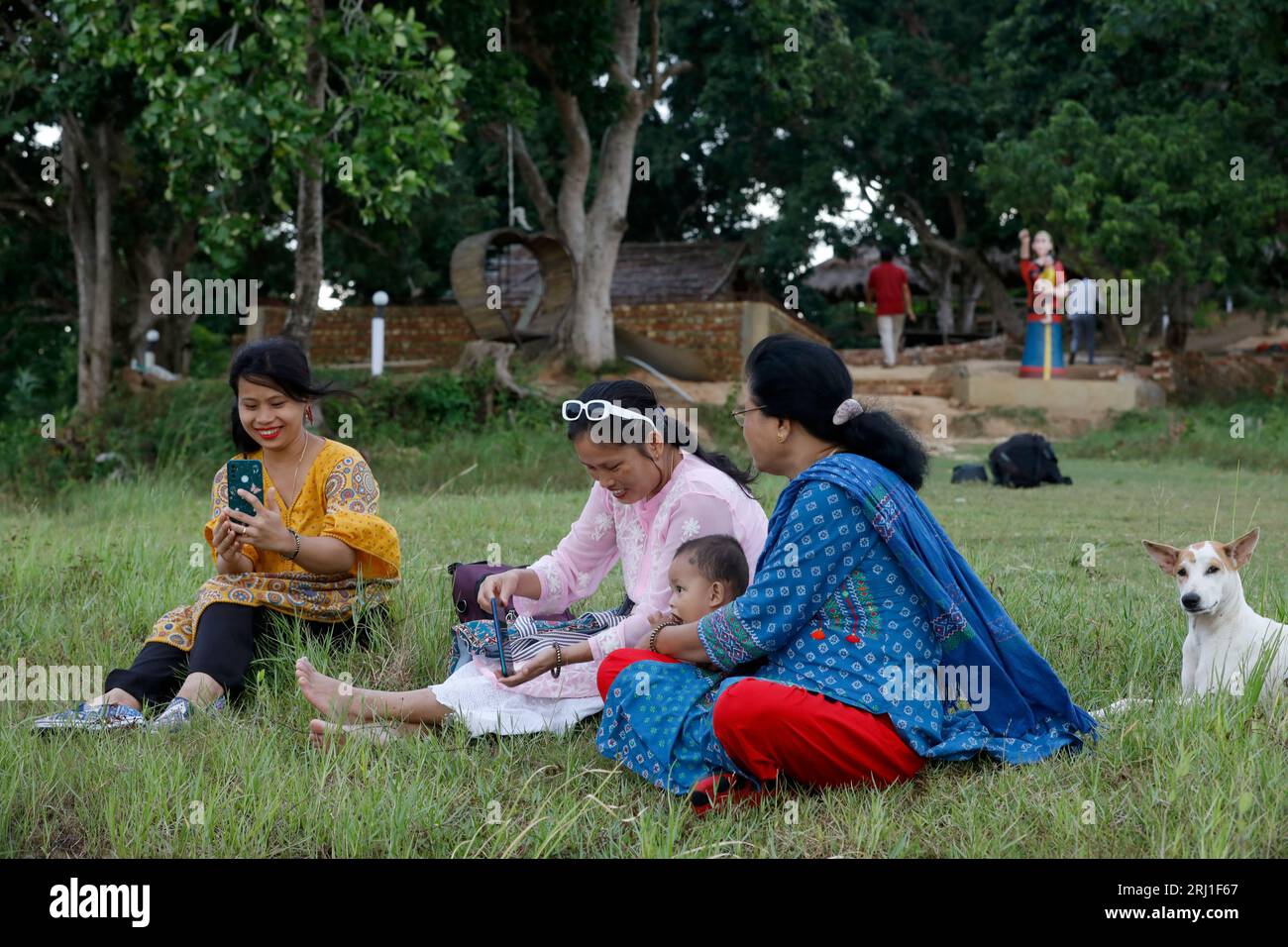 Rangamati, Bangladesh - 26 juillet 2023 : vie quotidienne des populations tribales dans le district de Rangamati dans les collines de Chittagong, Bangladesh. Banque D'Images