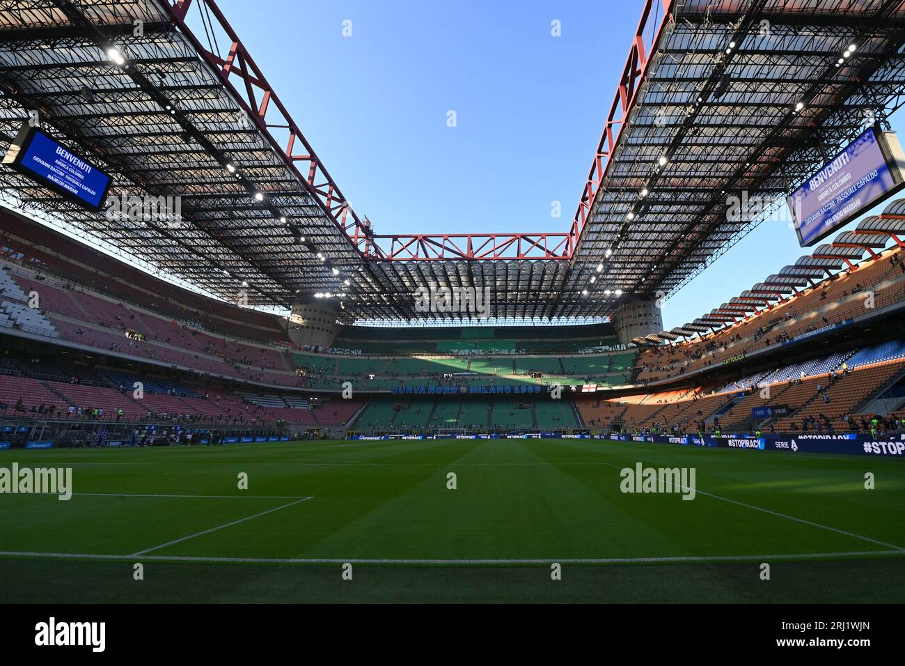 Milan, Italie. 19 août 2023. Vue générale du stade San Siro de Milan lors de l'Inter - FC Internazionale vs AC Monza, match de football italien Serie A à Milan, Italie, août 19 2023 crédit : Agence photo indépendante/Alamy Live News Banque D'Images