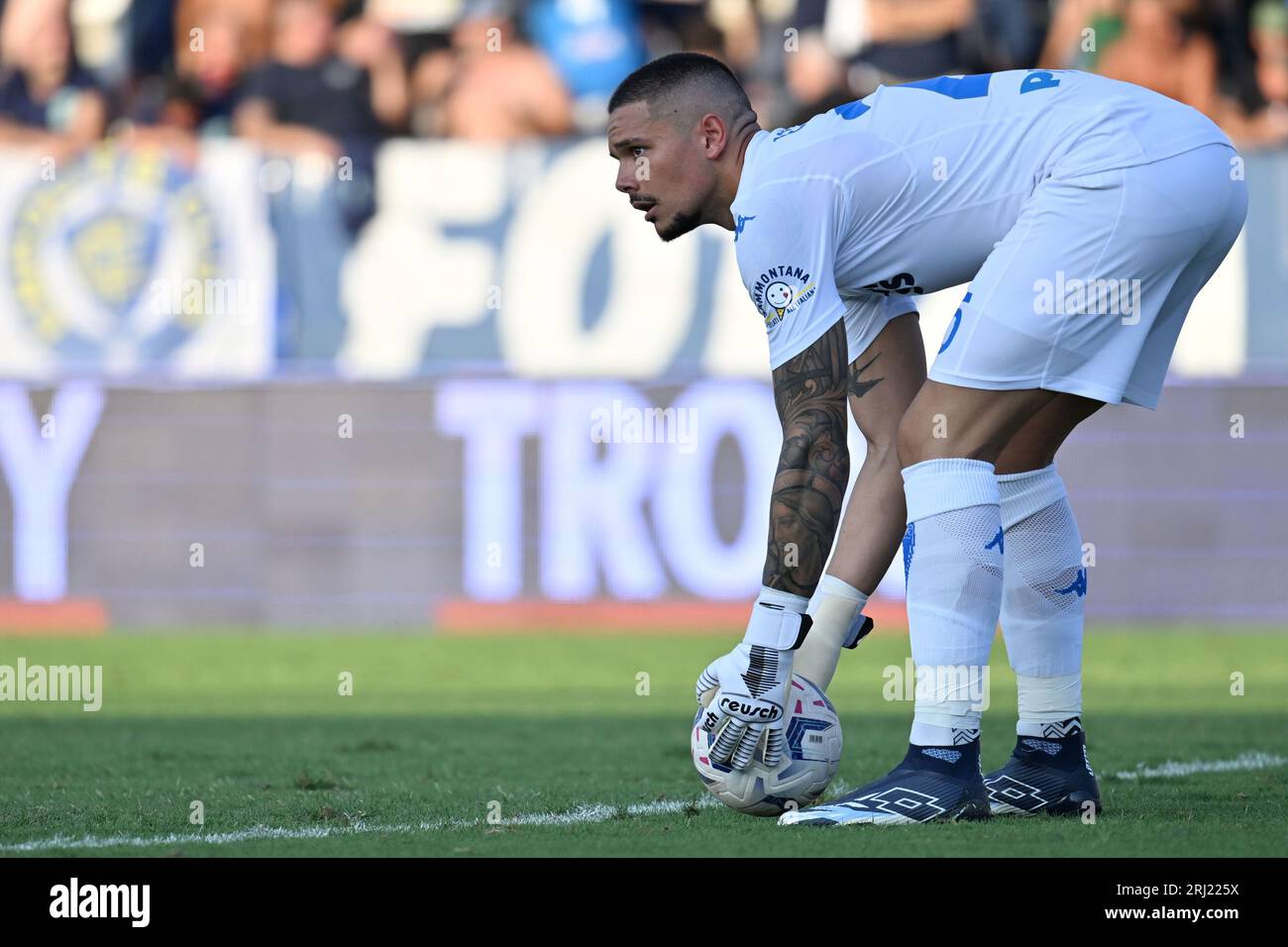 Elia Caprile, gardien de but italien d'Empoli FC, lors du match de football italien Serie A D'Empoli FC vs Hellas Verona FC, à Empoli, en Italie, août 19 2023 Banque D'Images