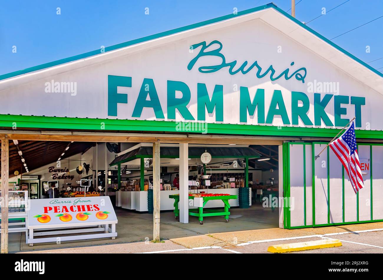Burris Farm Market est photographié, le 19 août 2023, à Loxley, Alabama. Le marché familial, ouvert en 1984, est une halte populaire pour les touristes. Banque D'Images