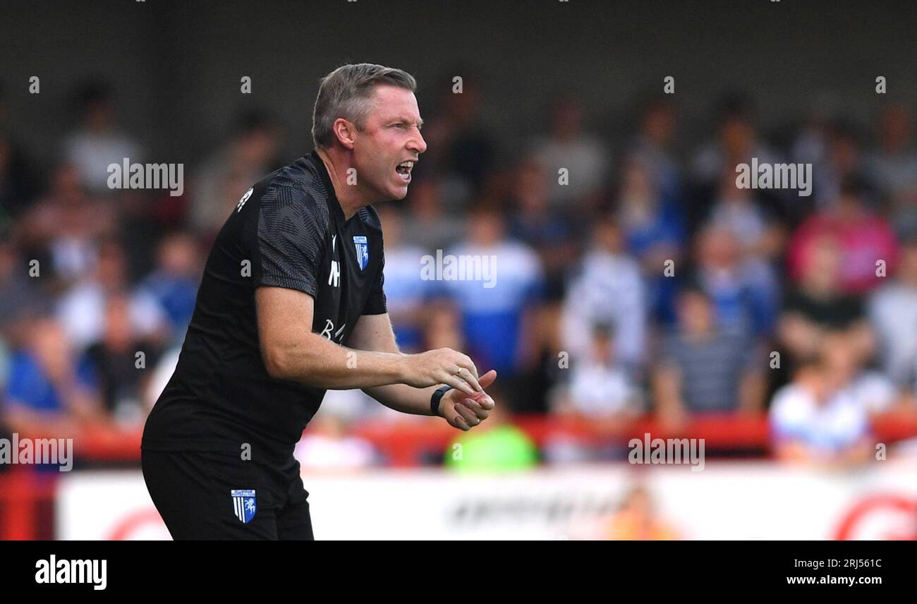 Neil Harris, Manager de Gillingham, lors du match Sky Bet EFL League Two entre Crawley Town et Gillingham au Broadfield Stadium , Crawley , Royaume-Uni - 19 août 2023 photo Simon Dack / Téléphoto Images à usage éditorial uniquement. Pas de merchandising. Pour les images de football des restrictions FA et Premier League s'appliquent inc. Aucune utilisation Internet/mobile sans licence FAPL - pour plus de détails contacter football Dataco Banque D'Images