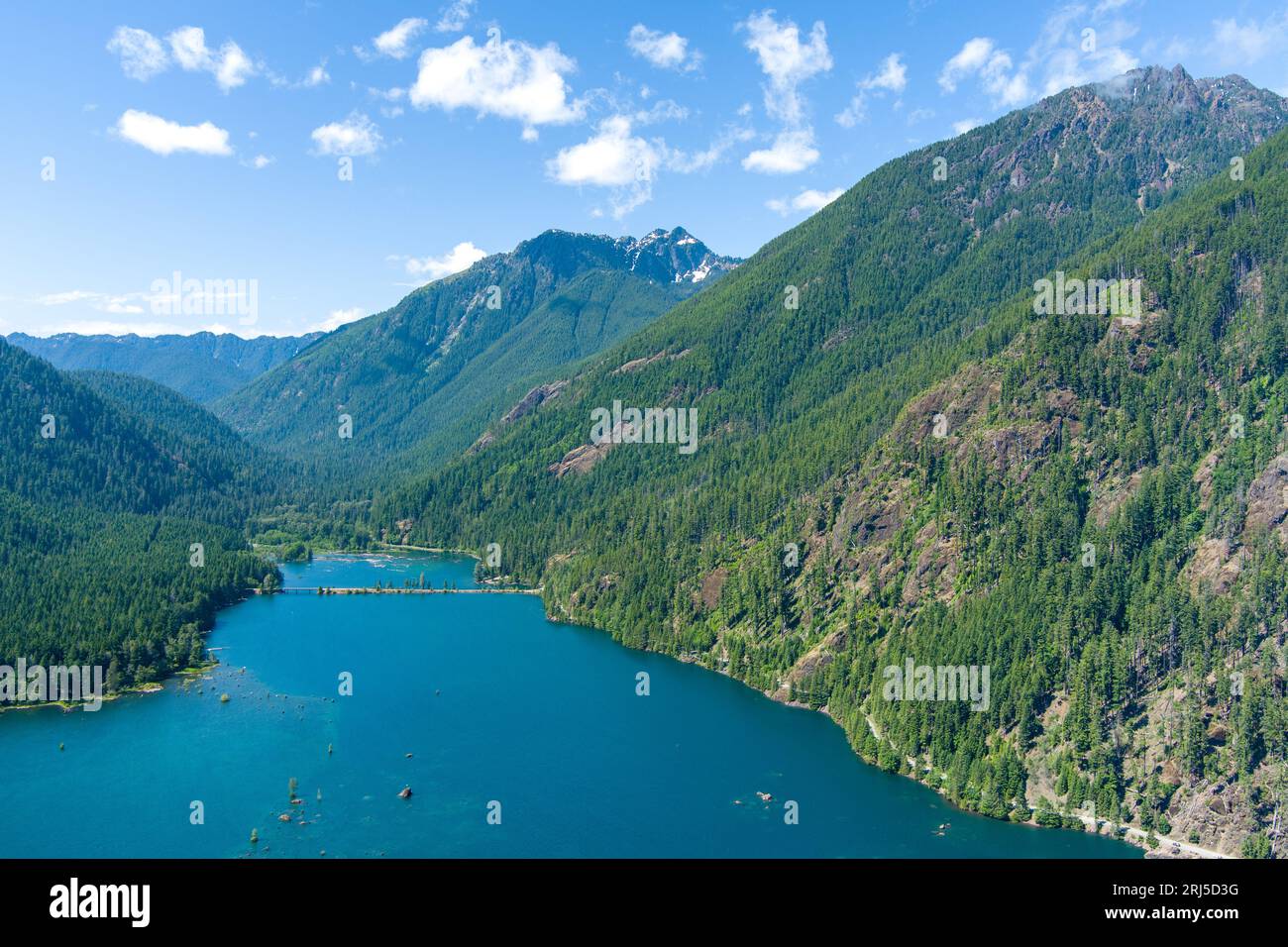 Lac de montagne dans l'État de Washington Banque D'Images