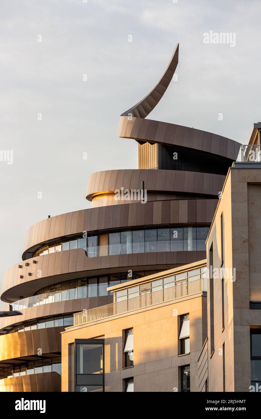 Le nouveau centre commercial St James Quarter est en spirale Banque D'Images