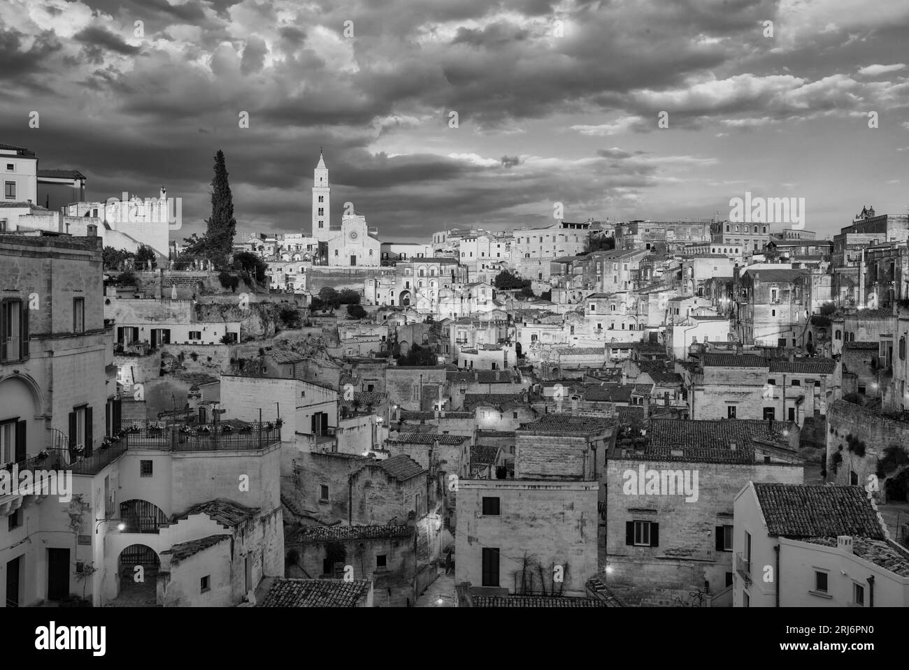 Maisons de Matera aussi appelée Cité des pierres, crépuscule au coeur de sassi di Matera Banque D'Images