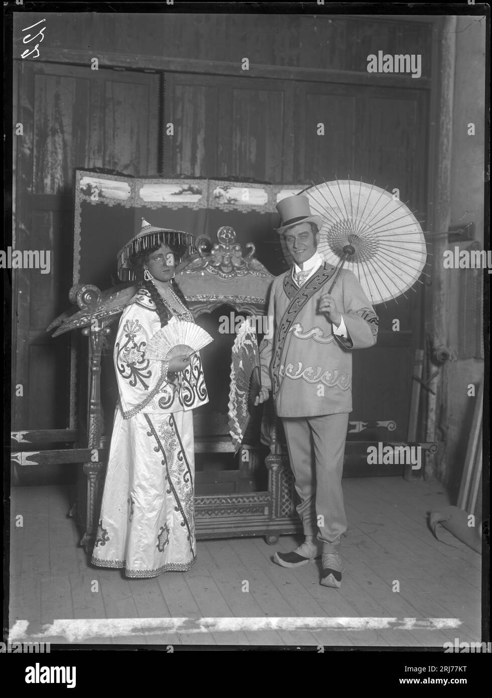En smekmånad i Kina, Operett-Teatern 1909. Rollporträtt 1909 par Anton Blomberg Banque D'Images