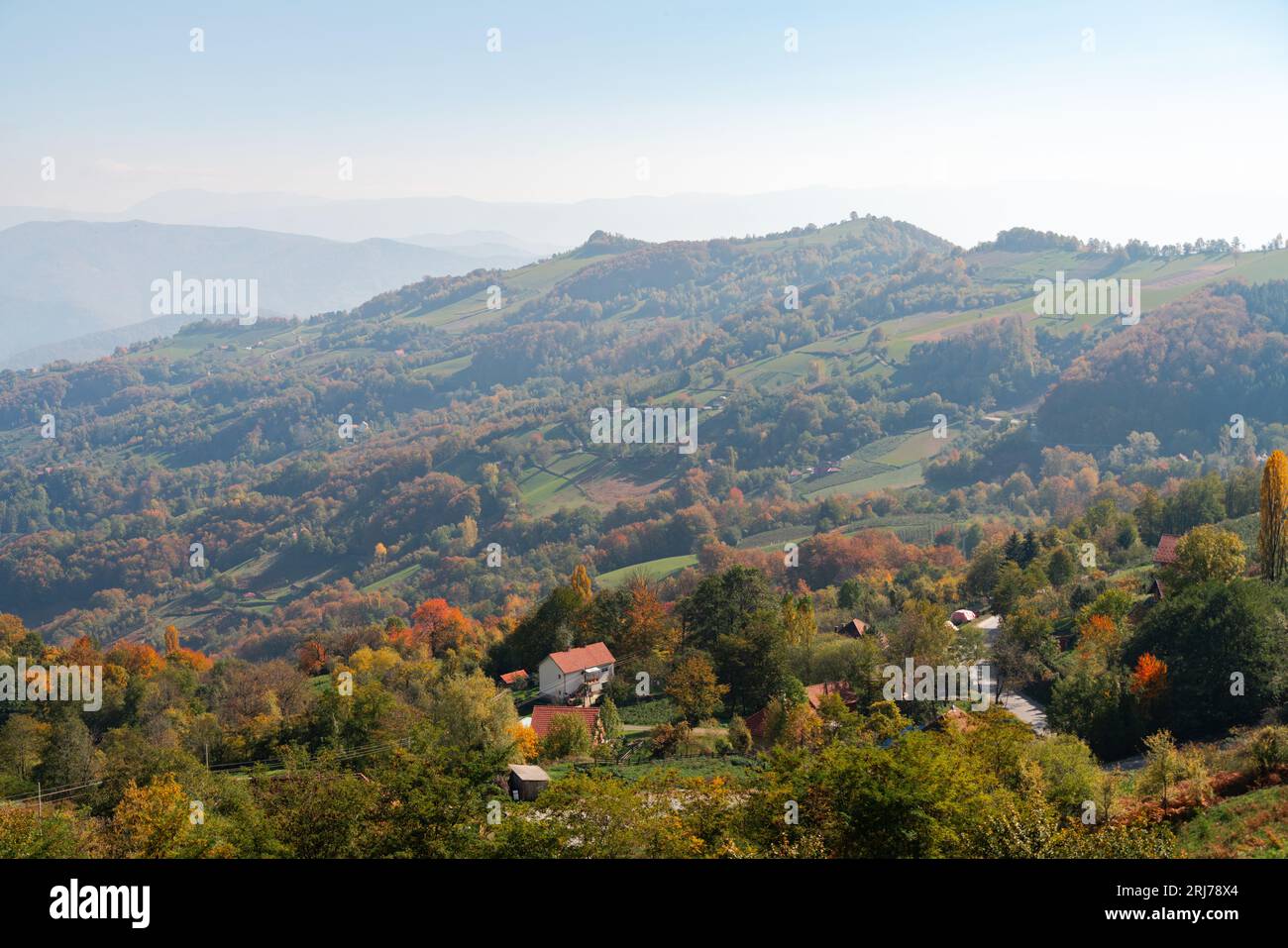 Paysage d'automne dans les montagnes. Banque D'Images