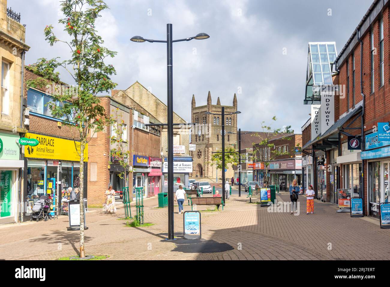 Pedestrianised Middle Street, Consett, comté de Durham, Angleterre, Royaume-Uni Banque D'Images