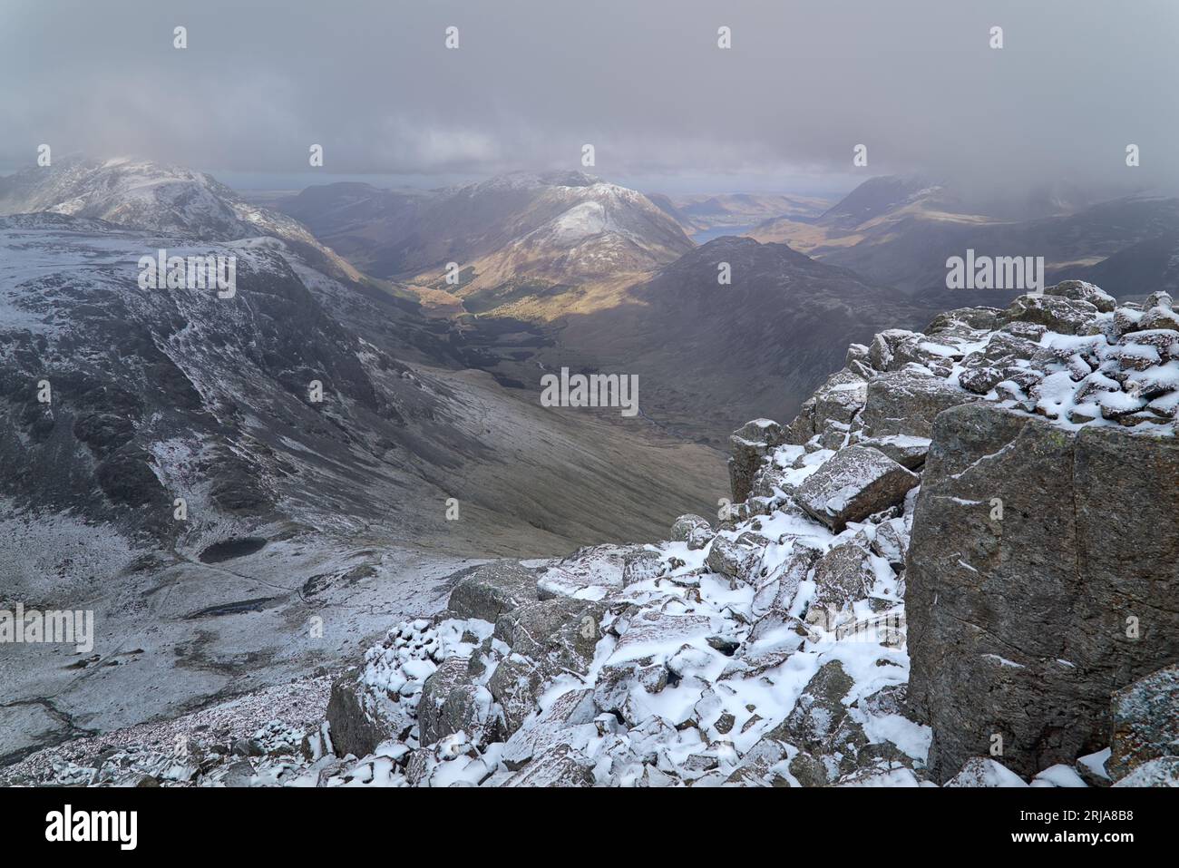 Vues hivernales sur les collines Lakeland. Banque D'Images