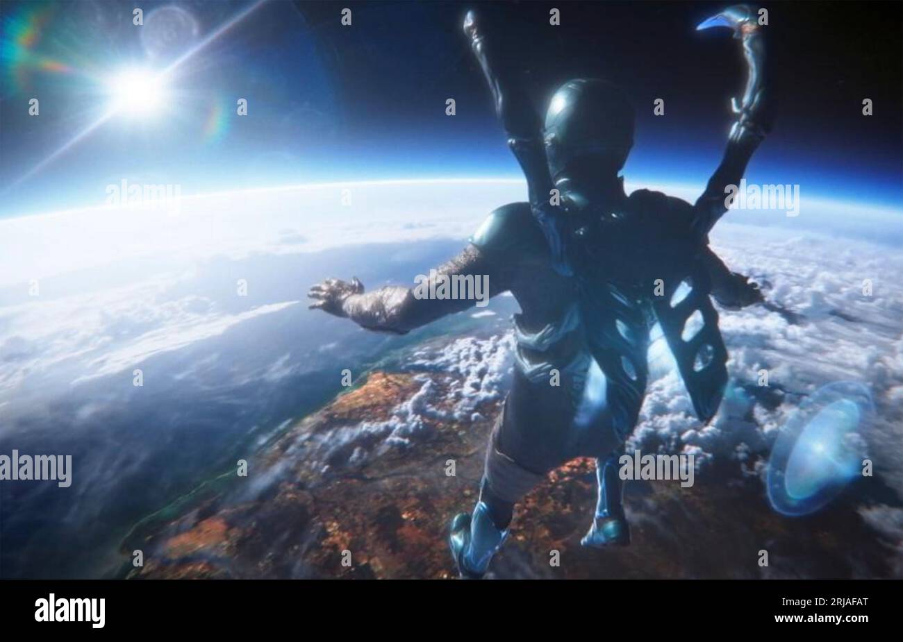 BLUE BEETLE 2023 Warner Bros. Film d'images avec Xolo Maridueña Banque D'Images