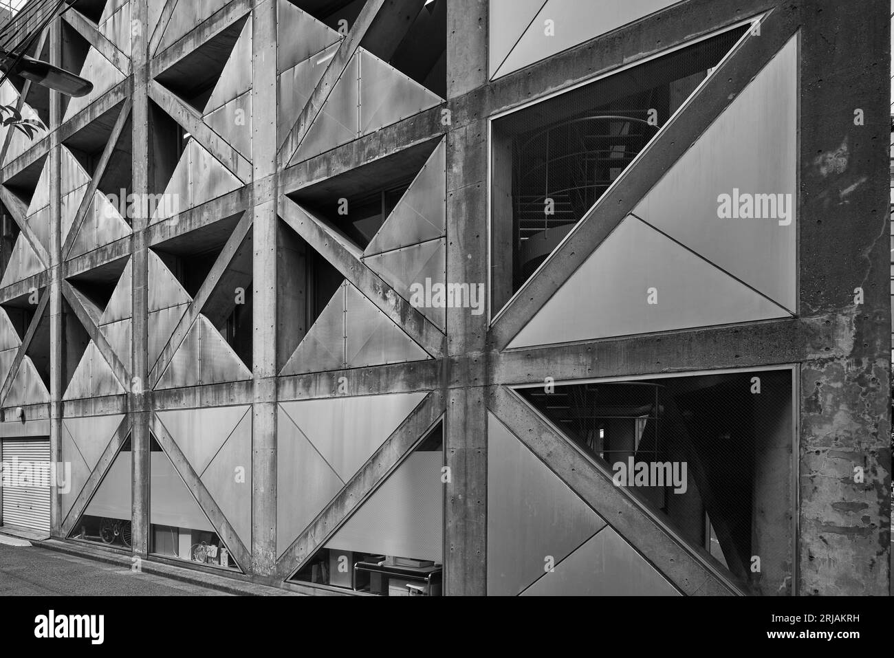 M-Building, conçu par Ito Toyo (1987) ; Kanda, Tokyo, Japon Banque D'Images