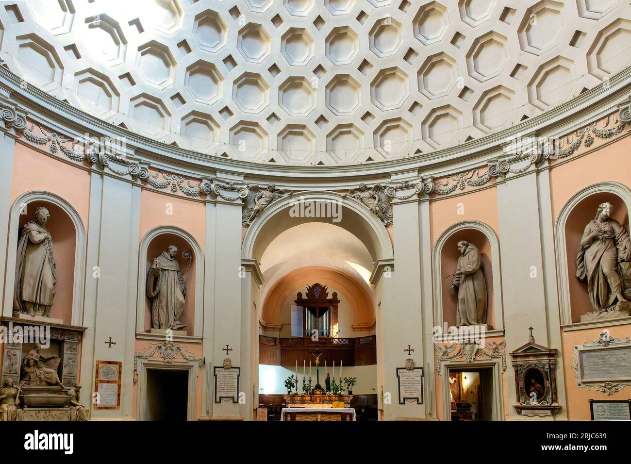 Intérieur de l'église de San Bernardo alle terme, Rome, Italie Banque D'Images