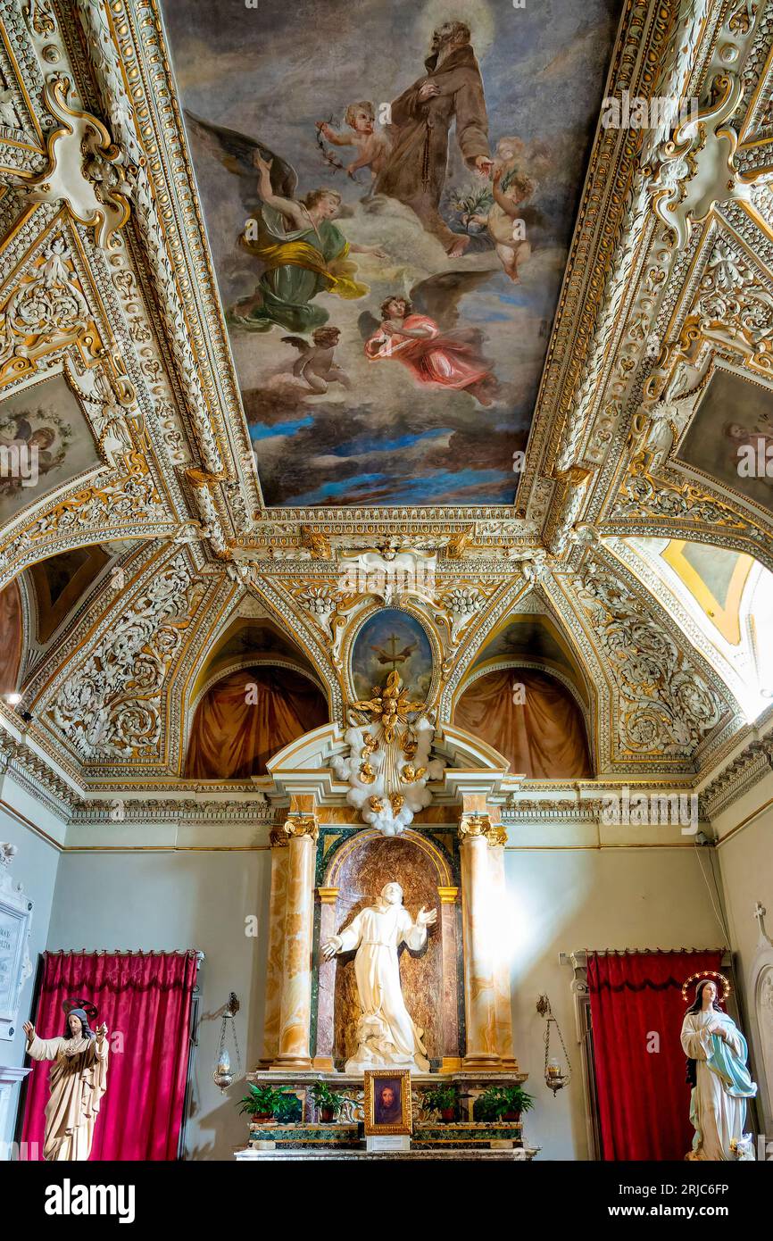 Chapelle dans l'église de San Bernardo alle terme, Rome, Italie Banque D'Images