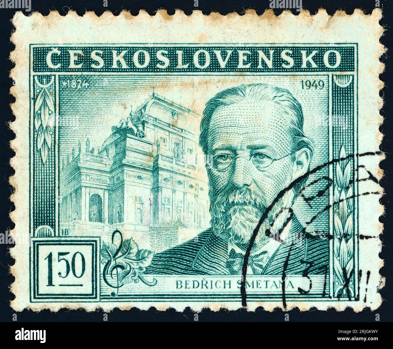 Bedřich Smetana devant le Théâtre National, Prague. Timbre-poste émis en Tchécoslovaquie en 1949. Bedřich Smetana (1824 – 1884), compositeur bohème d’opéras et de poèmes symphoniques, fondateur de l’école nationale tchèque de musique. Il fut le premier compositeur nationaliste bohémien vraiment important. Banque D'Images