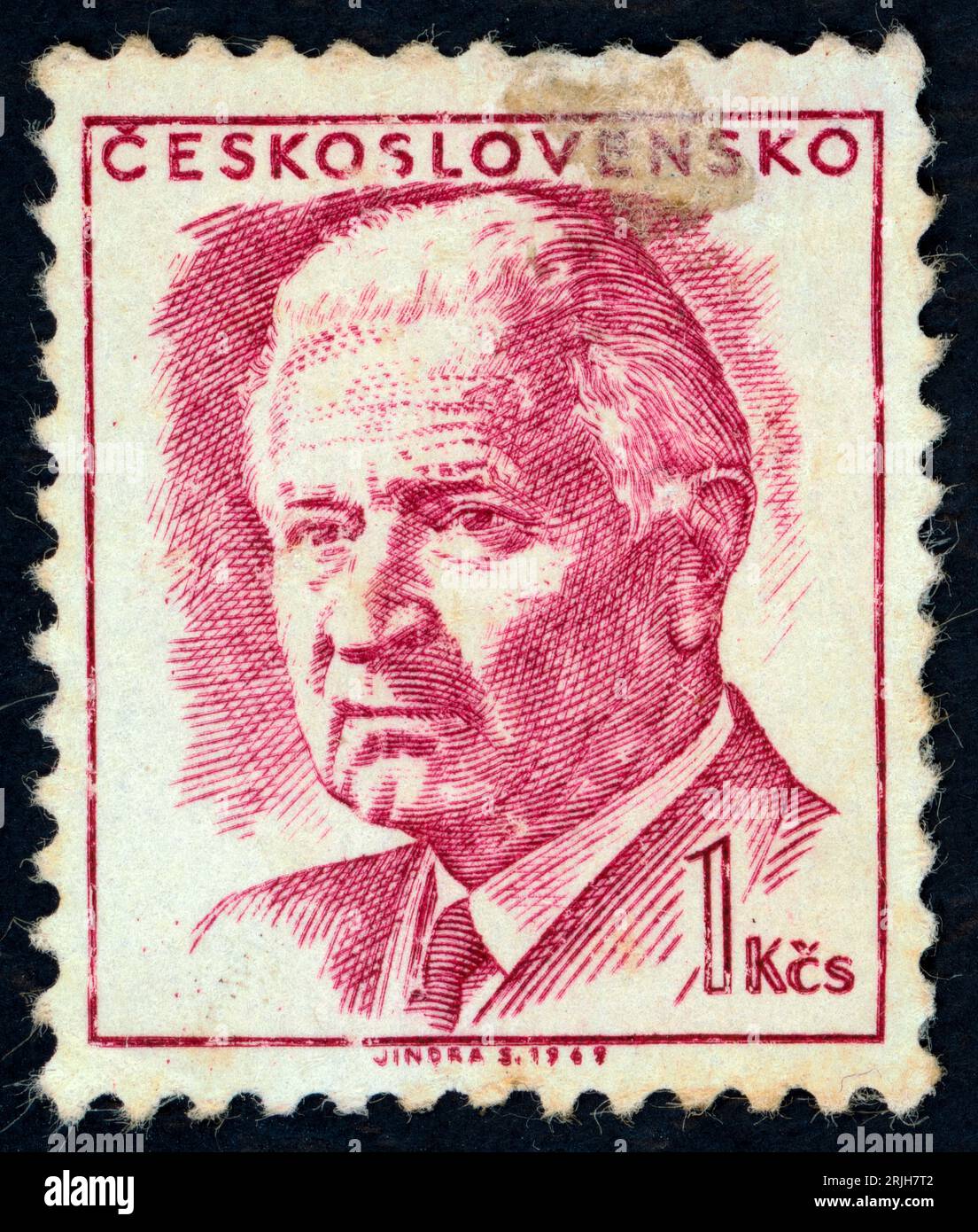 Ludvík Svoboda (1895 – 1979). Timbre-poste émis en Tchécoslovaquie en 1968. Ludvík Svoboda était un général et homme politique tchèque. Il a combattu dans les deux guerres mondiales, pour lesquelles il a été considéré comme un héros national, et il a plus tard servi comme président de la Tchécoslovaquie de 1968 à 1975. Banque D'Images