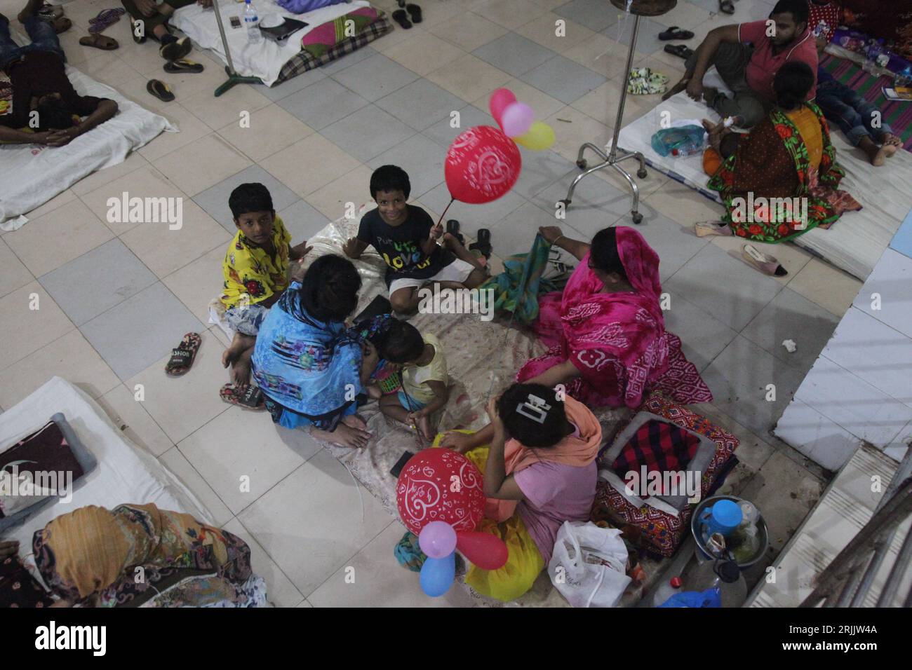 Dhaka Bangladesh 22 août 2023. La récente épidémie de dengue au Bangladesh est devenue assez grave. Dans les 6 premiers jours d'août, 1 662 personnes étaient affectueuses Banque D'Images