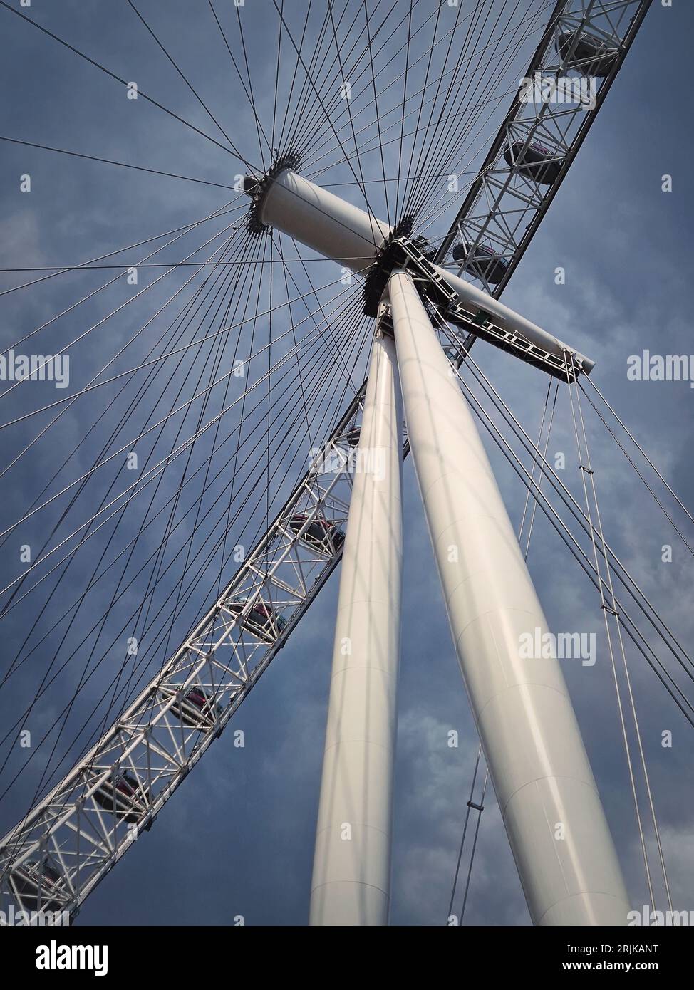 Résumé London Eye Ferris Wheel gros plan des détails architecturaux et des éléments de construction Banque D'Images