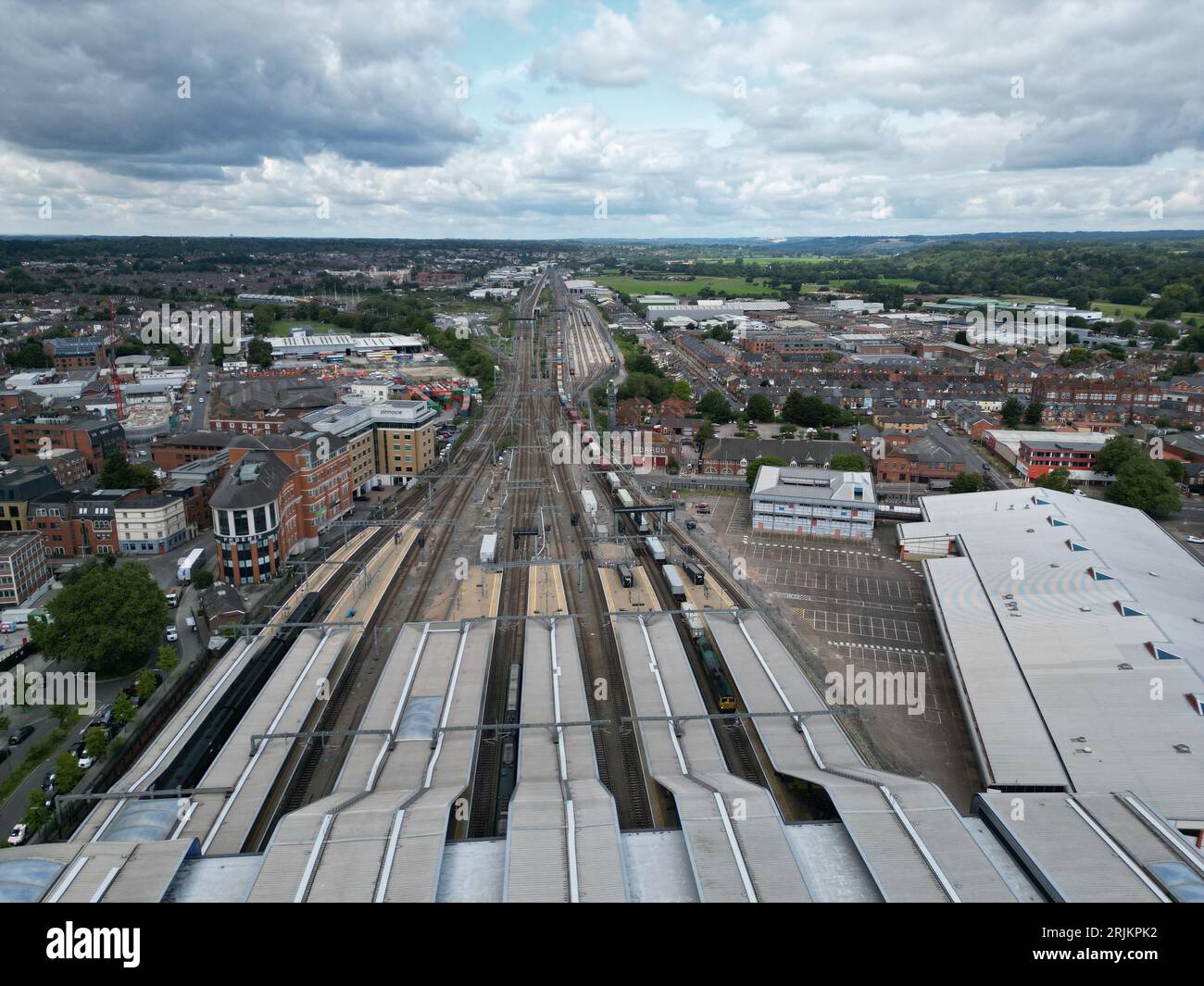 Lecture de la station de train terrestre Berkshire UK drone, aérien Banque D'Images