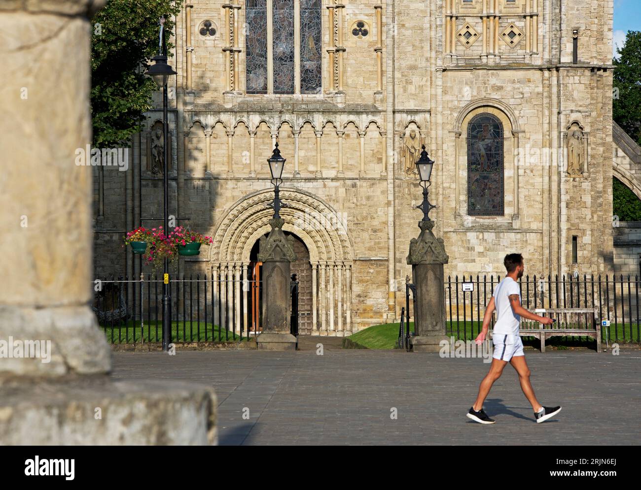 La porte ouest de Selby Abbey, Selby, North Yorkshire, Angleterre Royaume-Uni Banque D'Images