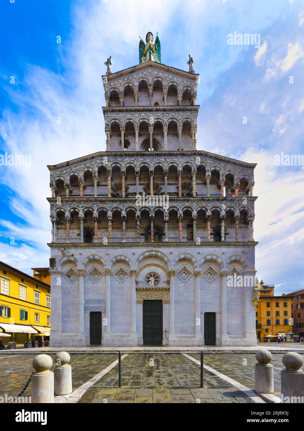 13e siècle façade romane du San Michele in Foro est une basilique catholique romaine église dans Lucca Banque D'Images